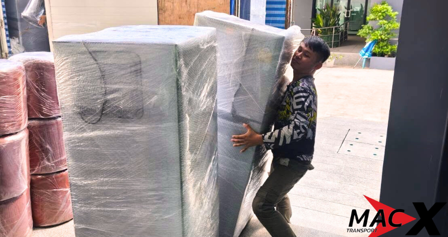 รถรับจ้างนนทบุรี ขนของย้ายของ นนทบุรีพร้อมคนยกของ